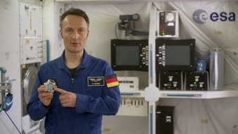 Calliope gGmbH: Lerncomputer Calliope mini feiert Weihnachten auf der Internationalen Raumstation ISS / Viele Schulklassen werden dort ihre Experimente vom deutschen Astronauten ausführen lassen