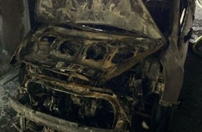 Kreispolizeibehörde Rhein-Kreis Neuss: POL-NE: Mülltonnen, Carport und Auto geraten in Brand