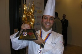 Schweizer Kochverband: Nicholas Tsiknakos, Exekutiv - Souschef im Restaurant Carlton in Zürich gewinnt den Swiss Culinary Cup 2005