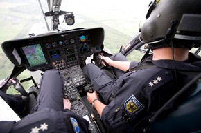 Bundespolizeidirektion München: Über den Dächern Deutschlands: Piloten trainieren für den Gebirgseinsatz