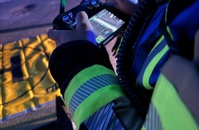 Feuerwehr Herdecke: FW-EN: Angebliche Person unter Zug im Bereich Gedern - Intensive Suche mit Suchtrupps und Drohne auf Bahnstrecke