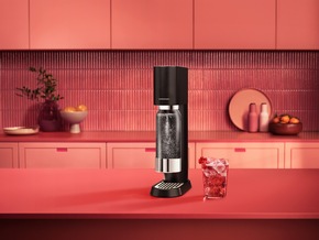 Neue Positionierung, vision&auml;rer Auftritt, progressive Kampagne: Sodastream erfindet sich neu und revolutioniert mit &bdquo;Drink Better&ldquo; das Getr&auml;nkeerlebnis f&uuml;r alle