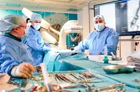 Helios Gesundheit: Neues robotergest&uuml;tztes Angiografie-System in der Gef&auml;&szlig;chirurgie im Helios Klinikum Bad Saarow