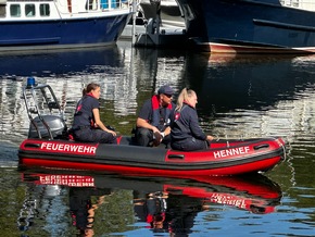 FW Hennef: 12 neue Bootsführer für die Feuerwehr Hennef