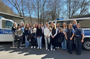 Polizeidirektion Neuwied/Rhein: POL-PDNR: Girls' Day 2025 bei der Polizei Betzdorf