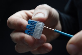 IDEAL Electrical startet in Deutschland mit neuer Generation Hebelklemmen