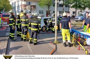 Feuerwehr München: FW-M: Zusammenstoß zwischen Straßenbahn und Pkw (Neuhausen)