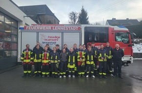 Feuerwehr Lennestadt: FW-OE: Erfolgreicher Sprechfunkerlehrgang bei der Feuerwehr Lennestadt