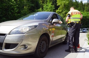 Bundespolizeidirektion München: Bundespolizeidirektion München: Mit Haftbefehlen und Waffen an der Grenze/ Bundespolizei landet teure Fahndungstreffer