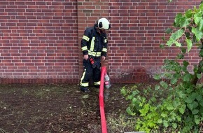 Freiwillige Feuerwehr Aurich: FW-AUR: Supermarkt von Regenwassereintritt betroffen