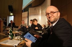 news aktuell GmbH: iPad erste Ikone des mobilen Internets: Bald journalistische Beiträge im Einzelverkauf?