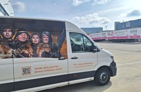 Laverana GmbH: Mehr als Lebensmittel - lavera spendet 5.000 Duschprodukte an das Verteilzentrum der Tafeln in Springe - Wenn K&ouml;rperpflege f&uuml;r W&uuml;rde steht