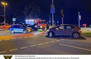 Feuerwehr München: FW-M: Fahrzeuge melden Unfall (Ramersdorf)