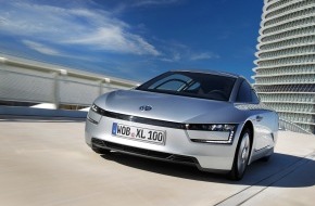 Volkswagen / AMAG Import AG: Volkswagen Modelloffensive auf dem Genfer Auto-Salon: sechs neue Golf, neuer Jetta Hybrid, neuer XL1 und neuer cross up! (BILD)