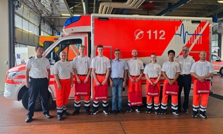 Feuerwehr Bremerhaven: FW Bremerhaven: Erster Lehrgang zur Berufsausbildung von Notfallsanitäterinnen und Notfallsanitätern bei der Feuerwehr Bremerhaven gestartet