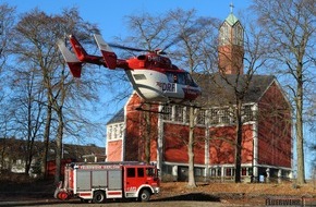 Feuerwehr Iserlohn: FW-MK: Rettungshubschrauberlandung am Nußberg