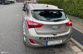 Polizeipräsidium Westpfalz: POL-PPWP: Heckscheibe an Fahrschulauto eingeschlagen