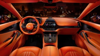 Der Aston Martin DBX707: technisch fortgeschrittener Innenraum ergänzt klassenbeste Leistungsfähigkeit