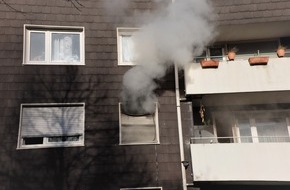 Feuerwehr Gelsenkirchen: FW-GE: Eine leicht verletzte Person bei einem Küchenbrand in Horst