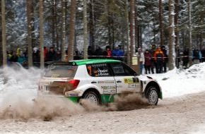 Skoda Auto Deutschland GmbH: SKODA Piloten Lappi/Ferm führen die Rallye Lettland an, Wiegand/Christian auf Platz fünf (FOTO)