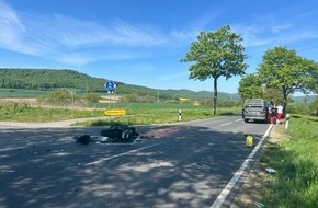 Polizeiinspektion Hameln-Pyrmont/Holzminden: POL-HM: Tödlicher Verkehrsunfall zwischen Salzhemmendorf und Thüste