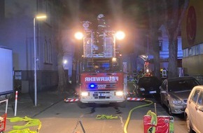 Feuerwehr Iserlohn: FW-MK: Brand in der Innenstadt - zwei Personen gerettet