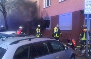 Feuerwehr Düsseldorf: FW-D: Bild zum Brand Scheurenstraße von heute Morgen