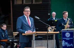 Hessisches Polizeipräsidium Einsatz: POL-HBPP: Staatssekretär Stefan Sauer eröffnet die neue Schießstätte der Bereitschaftspolizei in Niederweimar