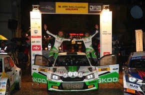 Skoda Auto Deutschland GmbH: Rallye Erzgebirge: SKODA Piloten Kreim/Braun ,schwimmen' zum Sieg - Titelentscheidung vertagt (FOTO)