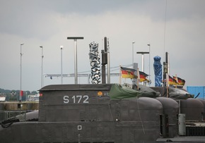 Deutsche Marine - Bilder der Woche: &quot;Egal wer das Tor schießt - Hauptsache die Mannschaft gewinnt&quot; - Die U-Boot-Fahrer der Deutschen Marine sind Teamarbeiter unter Wasser