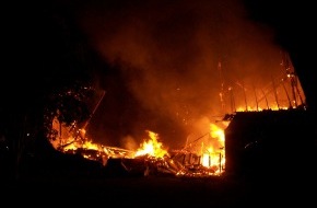 Polizeiinspektion Hildesheim: POL-HI: Betheln - Brand einer Scheune mit hohem Sachschaden