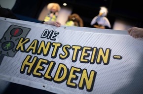 Polizeidirektion Neumünster: POL-NMS: 230118-1-pdnms Die KANTSTEINHELDEN sind in Wedel!