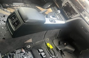 Polizei Rheinisch-Bergischer Kreis: POL-RBK: Bergisch Gladbach - Sitze und Radioeinheit aus BMW entwendet