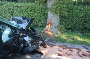 Polizei Coesfeld: POL-COE: Lüdinghausen, Seppenrade, Tetekum/ Auto prallt gegen Baum