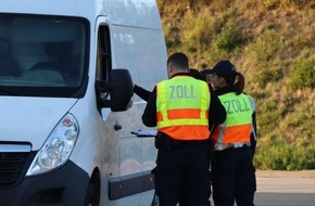 Hauptzollamt Bielefeld: HZA-BI: Bielefelder Zoll und Polizei kontrollieren auf A 44 bei Bad Wünnenberg/Vier Arbeitnehmer ohne Arbeitserlaubnis