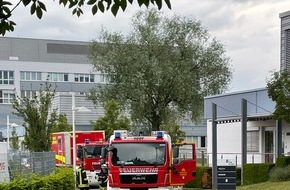 Feuerwehr Konstanz: FW Konstanz: Ausgetretener Gefahrstoff in Labor