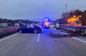 Autobahnpolizeiinspektion: API-TH: nicht angeschnallt - Fahrer prallt bei Verkehrsunfall mit dem Kopf gegen die Windschutzscheibe