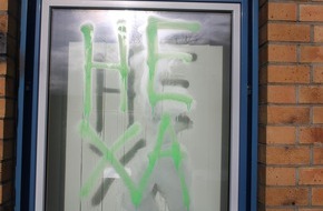Polizei Düren: POL-DN: Schirmerschule mit Graffiti beschmiert