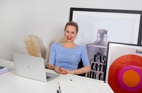 VORZEIGE HELDEN: Werberin Jeannine Halene präsentiert PowerPoint Couture – Maßgeschneiderte Folien für den coronabedingten Auftritt aus dem Home-Office.