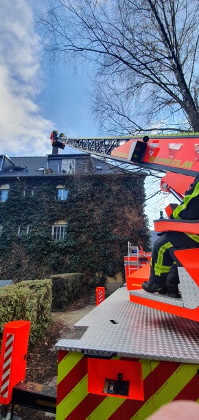 Feuerwehr Schwelm: FW-EN: CO Austritt aus Heizungsanlage