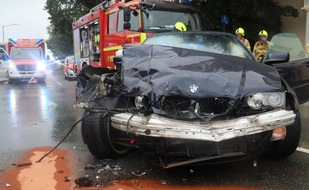 Kreispolizeibehörde Herford: POL-HF: Unfall im Einmündungsbereich- Vorfahrt missachtet