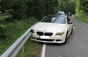 Kreispolizeibehörde Olpe: POL-OE: PKW-Fahrer kommt von Fahrbahn ab