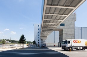 Coop Genossenschaft: Coop inaugura il più importante centro logistico e la nuova panetteria industriale / Schafisheim, nel Canton Argovia, un progetto all'avanguardia portato a termine con successo