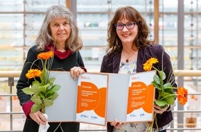 Wort & Bild Verlagsgruppe - Unternehmensmeldungen: Diabetes Ratgeber gewinnt Medienpreis der Deutschen Diabetes Gesellschaft / Auszeichnung für Redakteurin Dr. Sabine Haaß (FOTO)