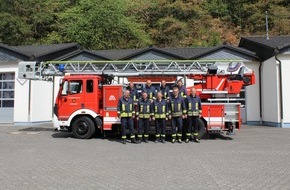 Feuerwehr Kirchhundem : FW-OE: Erster Drehleitermaschinistenlehrgang in der Gemeinde Kirchhundem