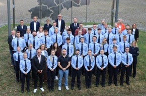 Polizei Minden-L&uuml;bbecke: POL-MI: Neue Gesichter im M&uuml;hlenkreis: 37 Polizistinnen und Polizisten treten ihren Dienst an