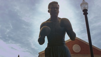 Max Schmeling gegen Joe Louis: Wie die K&auml;mpfe zweier Boxlegenden in den 1930er-Jahren Geschichte schrieben &ndash; Neue Doku auf dem HISTORY Channel