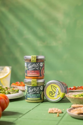 Presseinfo: „Naturstark“ - Tartex bringt Protein-Power aufs Brot, in die Pasta und in Dips