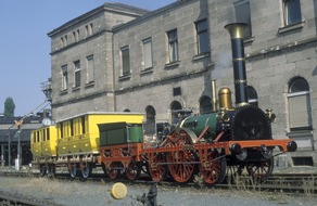 Deutsche Bahn AG: Der legendäre ÂAdler" wird wieder fahren