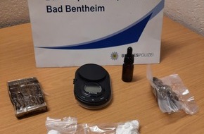 Bundespolizeiinspektion Bad Bentheim: BPOL-BadBentheim: Autofahrer verliert Kokaintütchen bei Polizeikontrolle